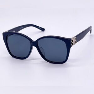 Balenciaga sunglasses, excellent conditionts, blue